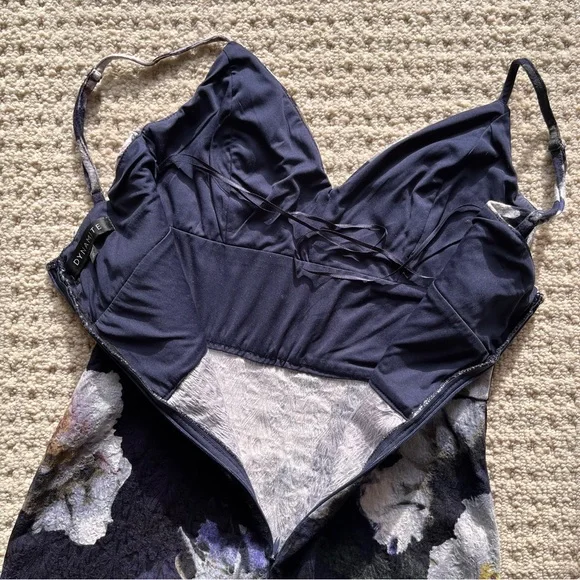 Floral Dynamite dress - stretch / stretchy - size XS - Picture 6 of 12